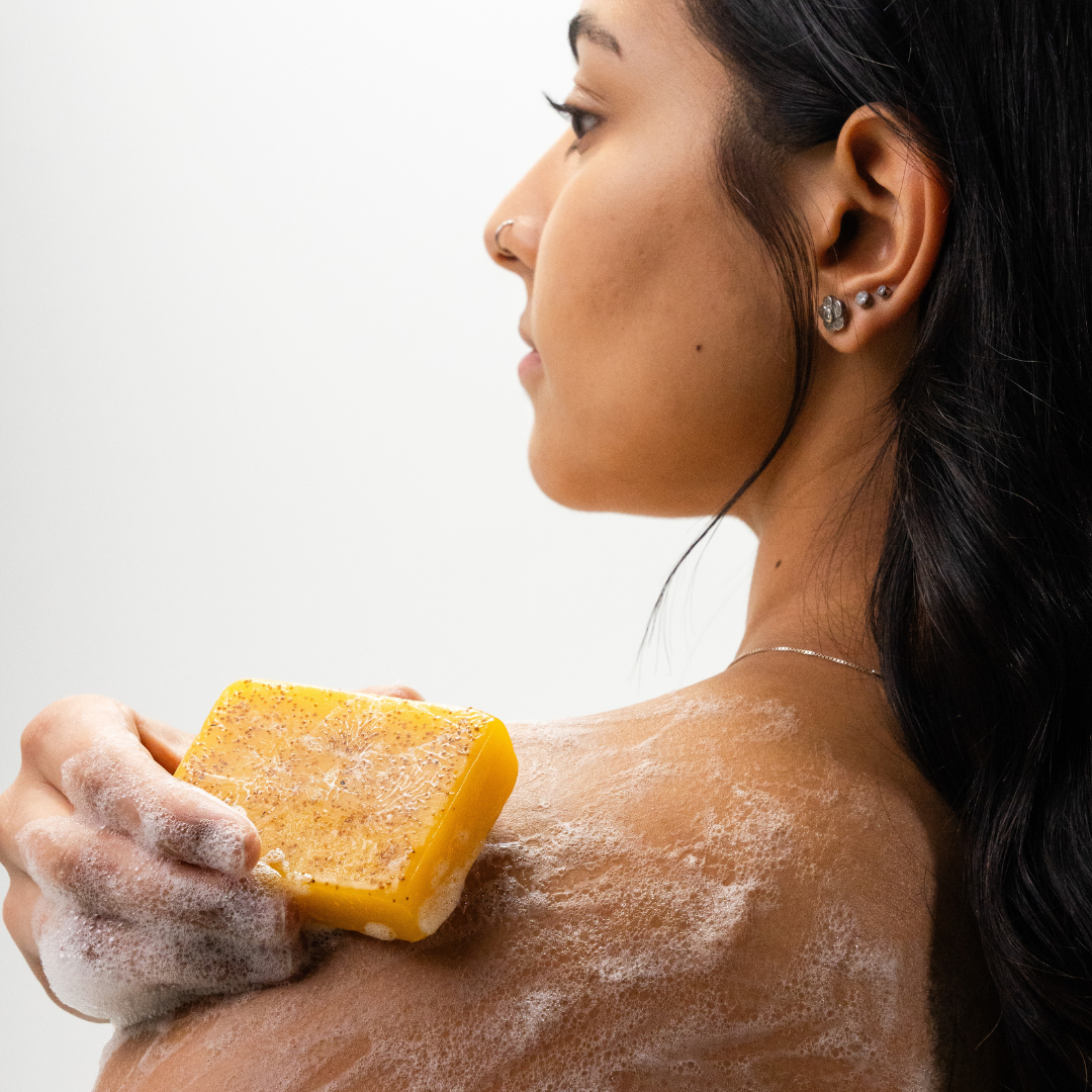 BodyLove™ - Kojic Acid & Turmeric Soap